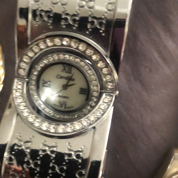 Watches - Picture 3 of 9